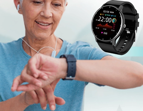 woman wearing OmniWatch while working out